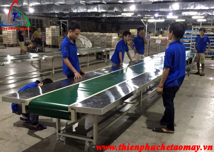 Băng Chuyền Tải Hàng