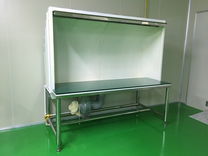 Bàn thao tác cơ khí là gì?  Những lưu ý khi sử dụng bàn thao tác