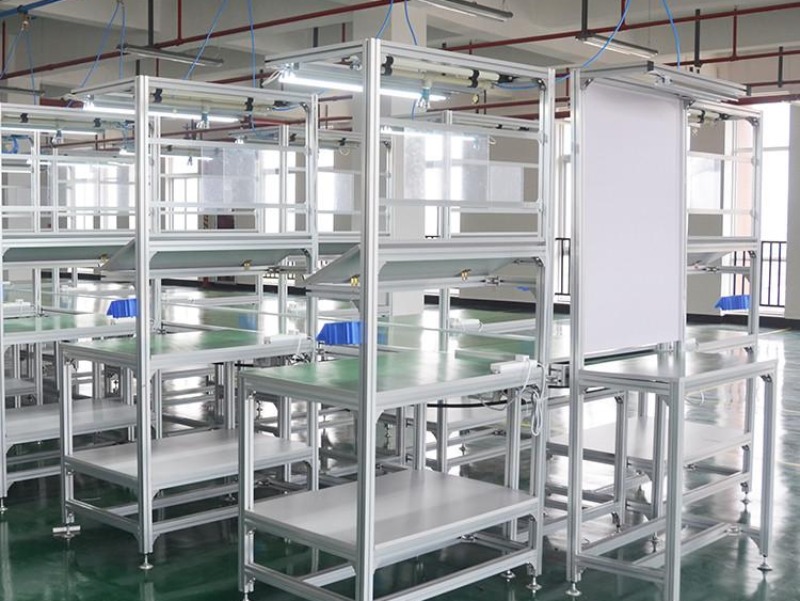 Lắp đặt bàn thao tác như thế nào là đúng?